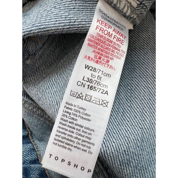 NWT TopShop Size US 6 Mom Jeans Ripped High Waited, Tapered Leg MSRP$75 - Picture 7 of 9
